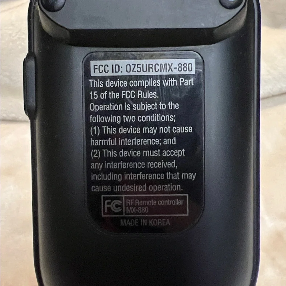 NWOT 📺 BLACK UNIVERSAL REMOTE CONTROL WITH RECHARGEABLE LITHIUM BATTERY